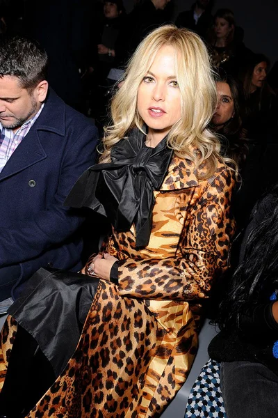 Look 3